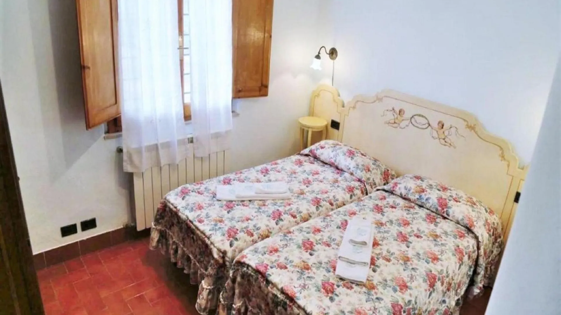Appealing Holiday Home In Gambassi Terme With Garden
