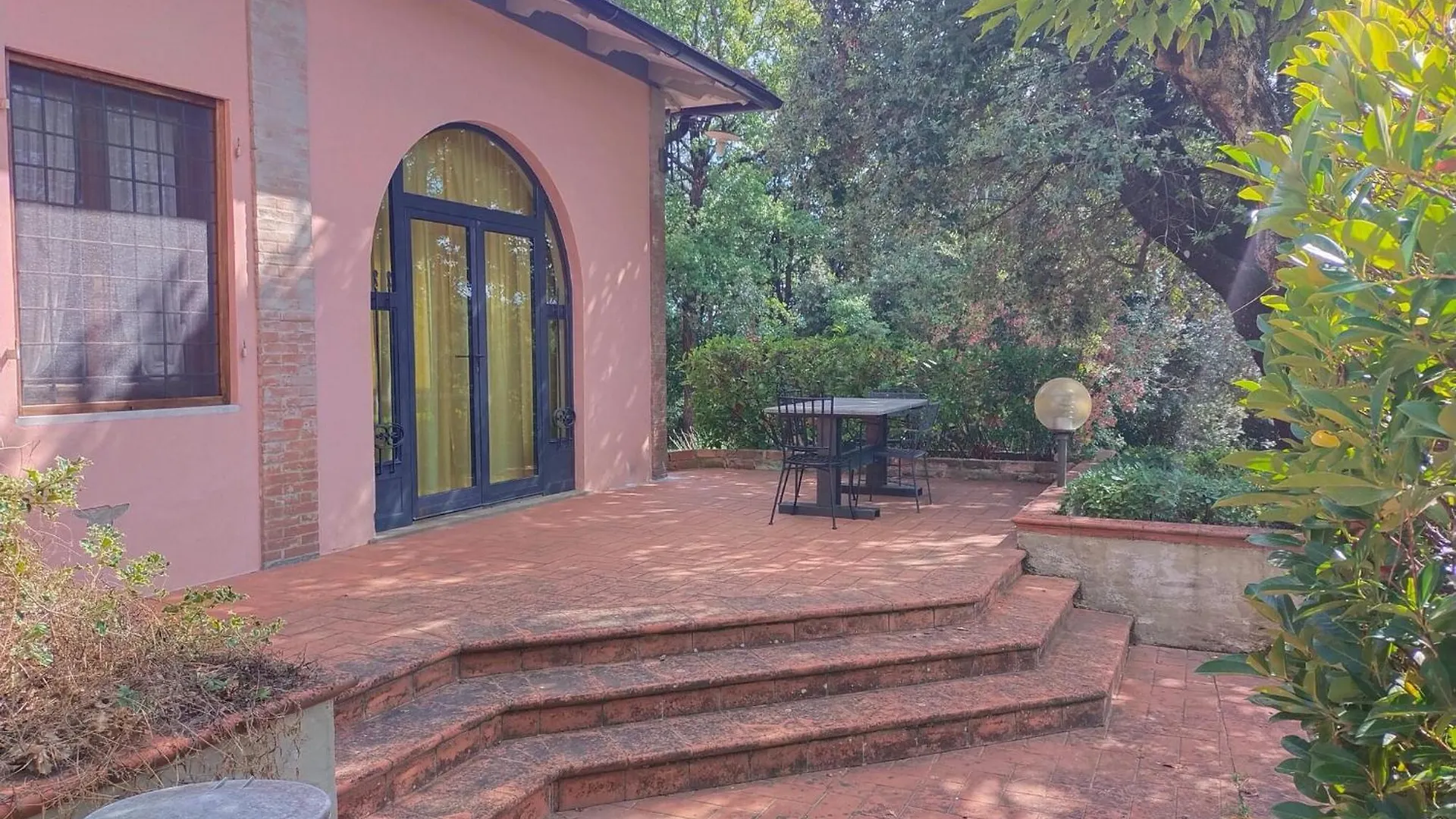 Appealing Holiday Home In Gambassi Terme With Garden