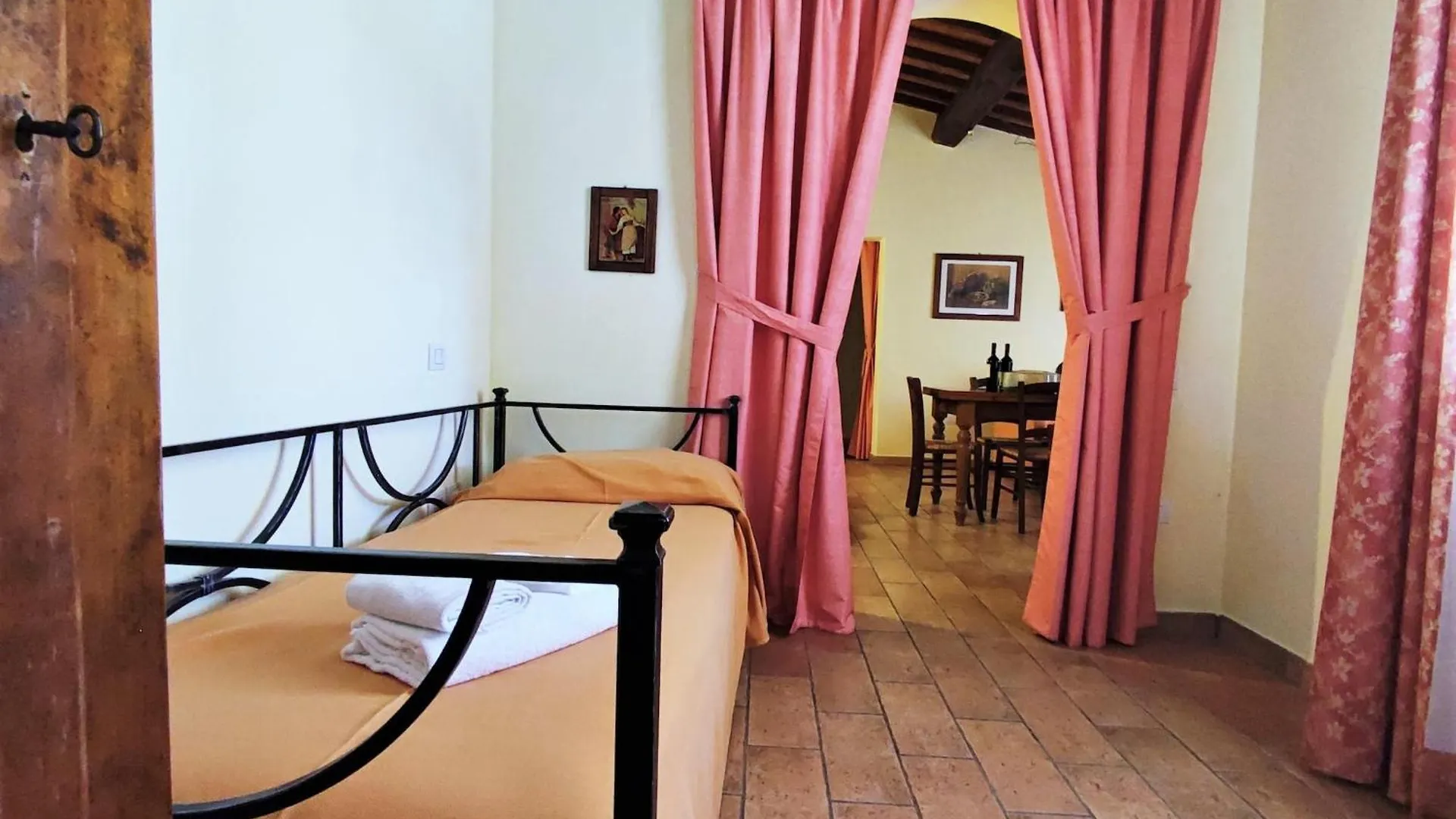 Appealing Holiday Home In Gambassi Terme With Garden 0*,