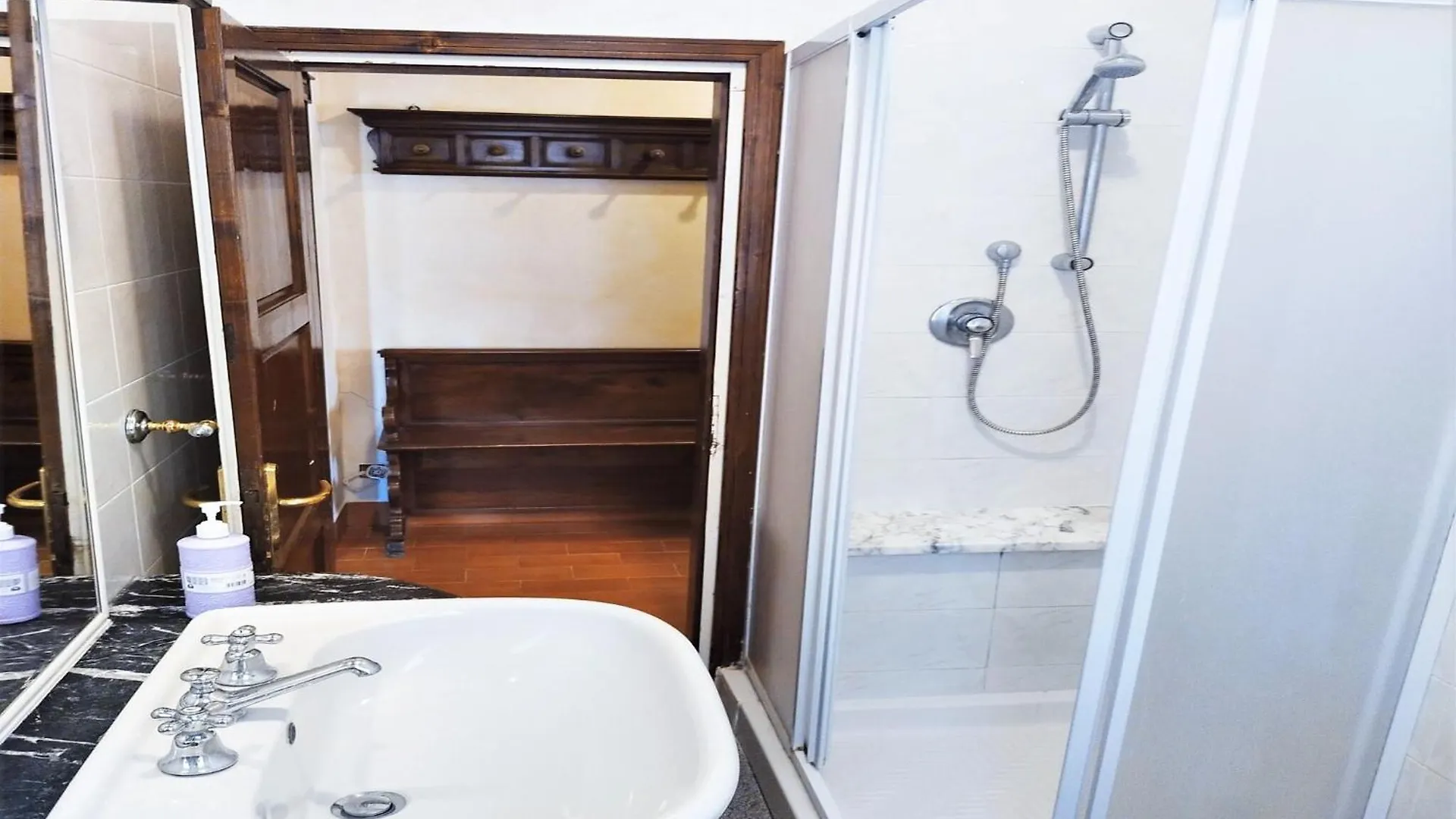 Appealing Holiday Home In Gambassi Terme With Garden