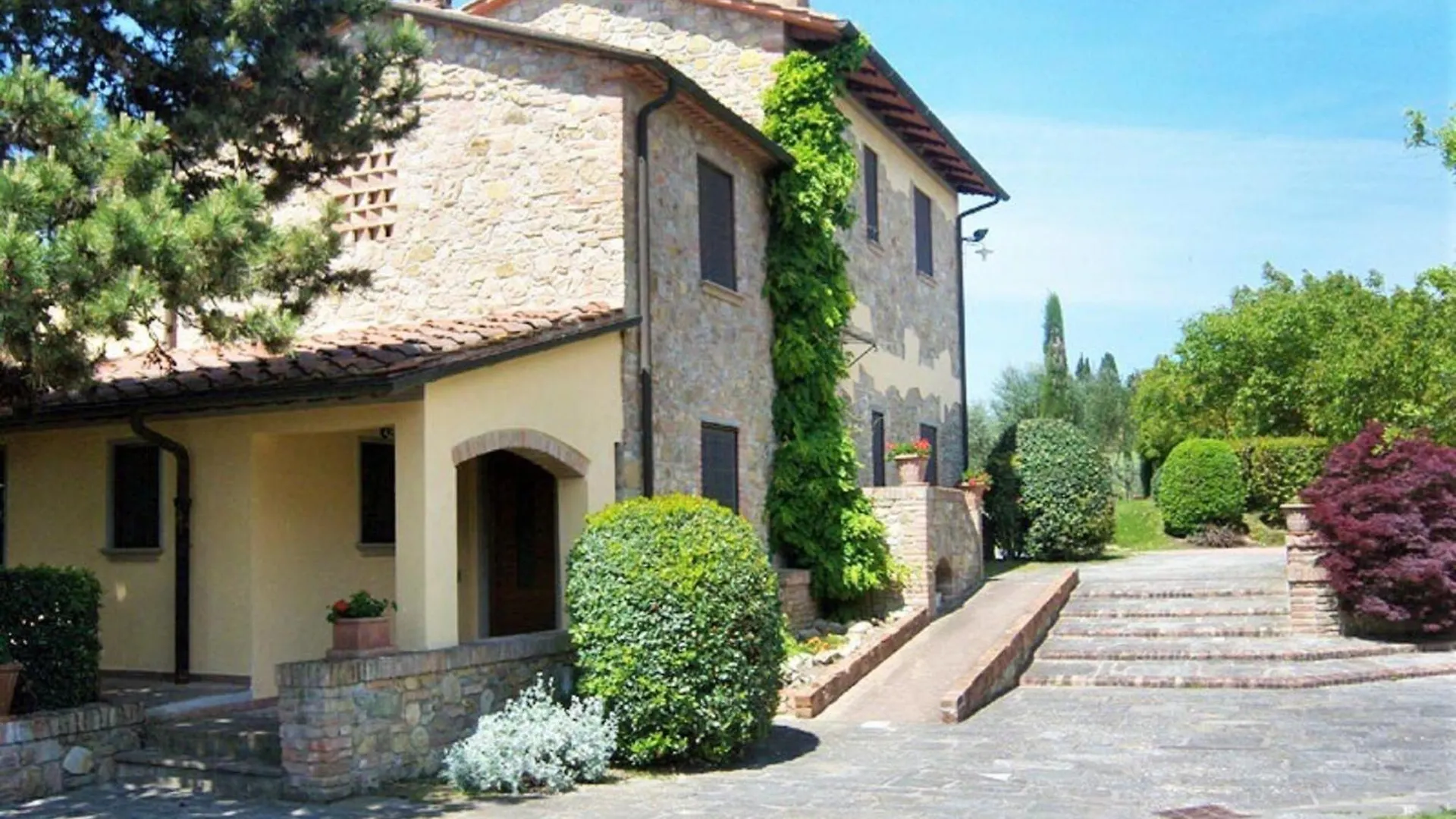 Appealing Holiday Home In Gambassi Terme With Garden 0*,
