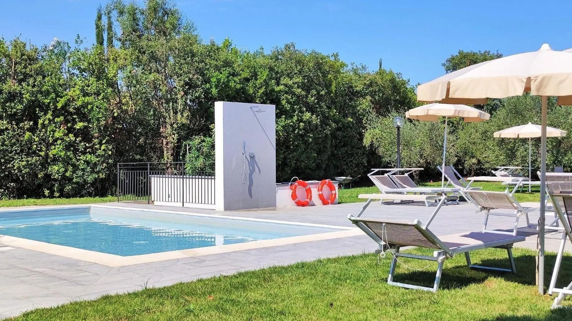 Appealing Holiday Home In Gambassi Terme With Garden