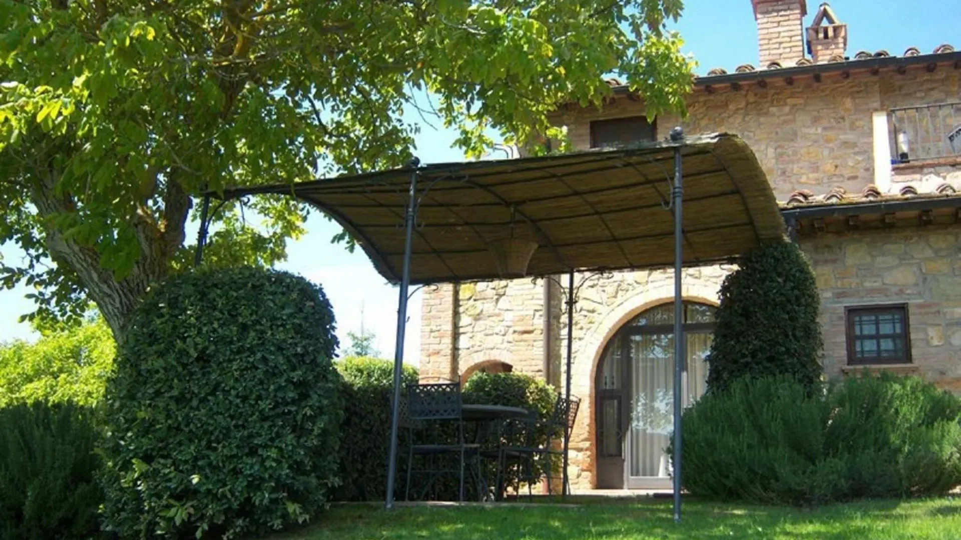 Appealing Holiday Home In Gambassi Terme With Garden