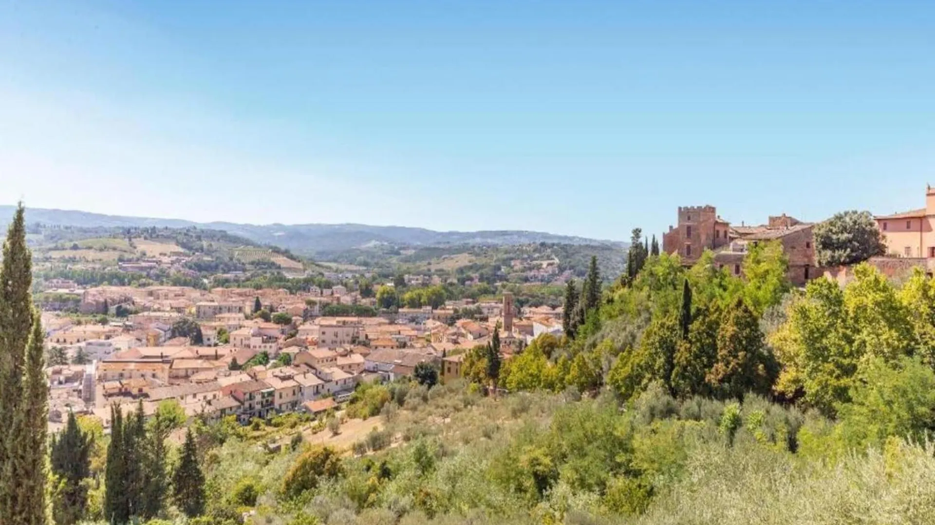 Appealing Holiday Home In Gambassi Terme With Garden
