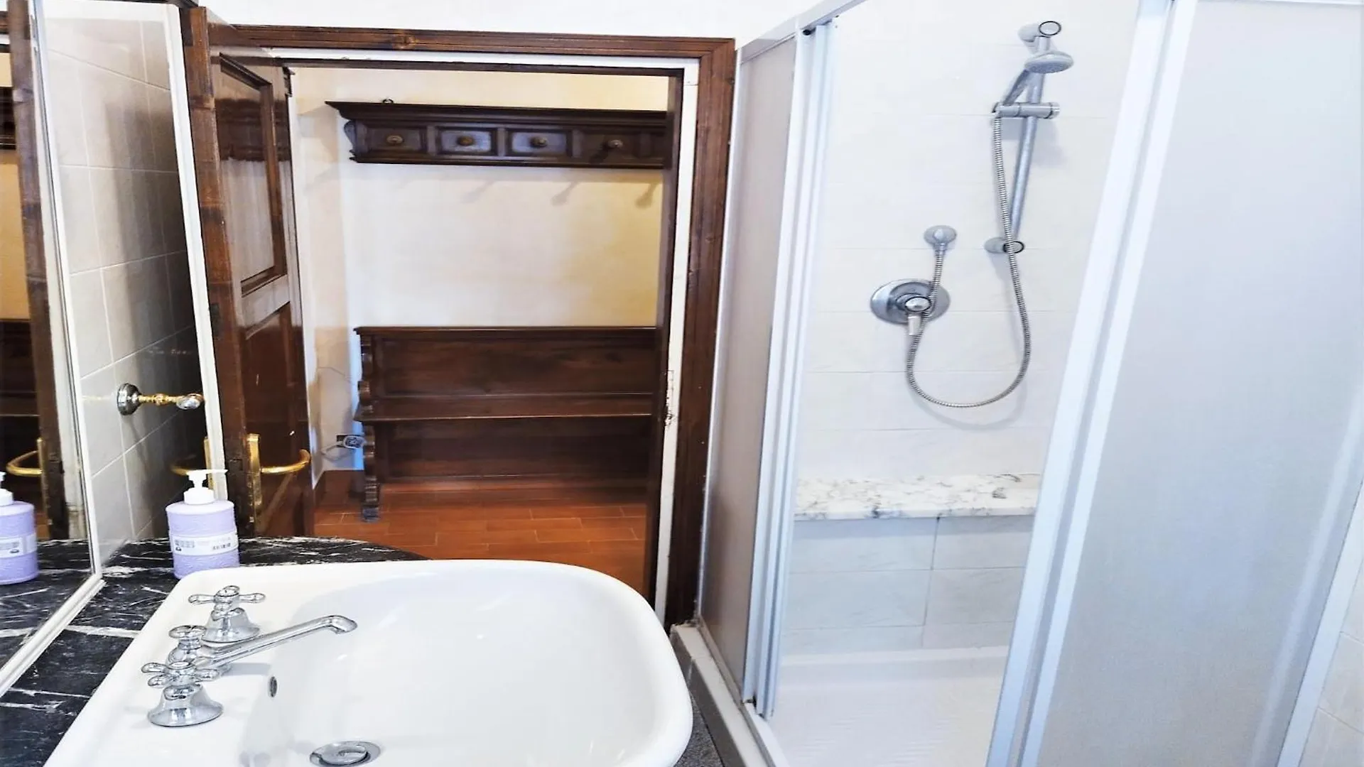 Appealing Holiday Home In Gambassi Terme With Garden Włochy