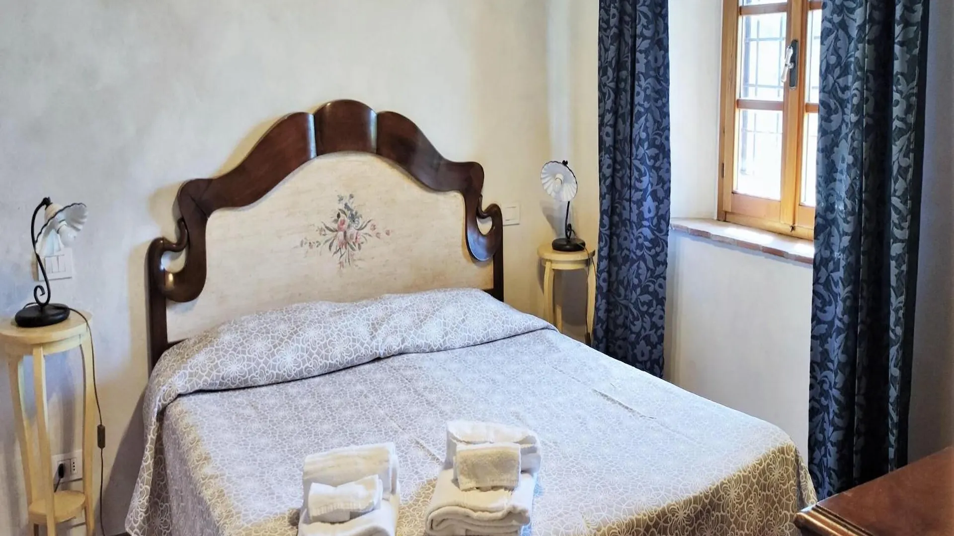 Appealing Holiday Home In Gambassi Terme With Garden 0*,  Włochy